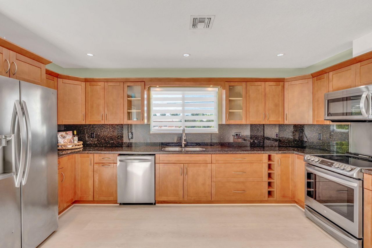 223 Treasure Harbor Drive, Islamorada, FL 33036 Photo