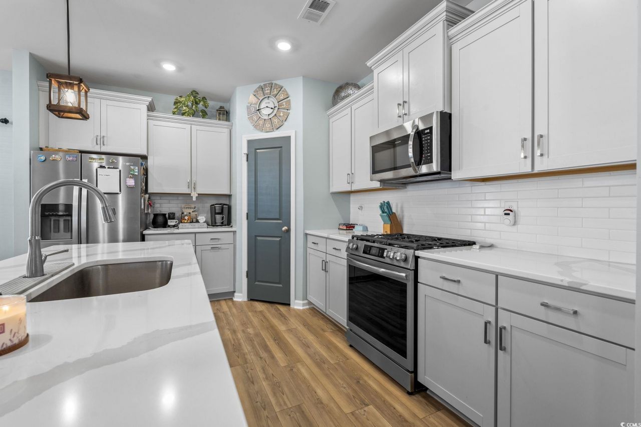 1052 Agostino Dr. Photo 12