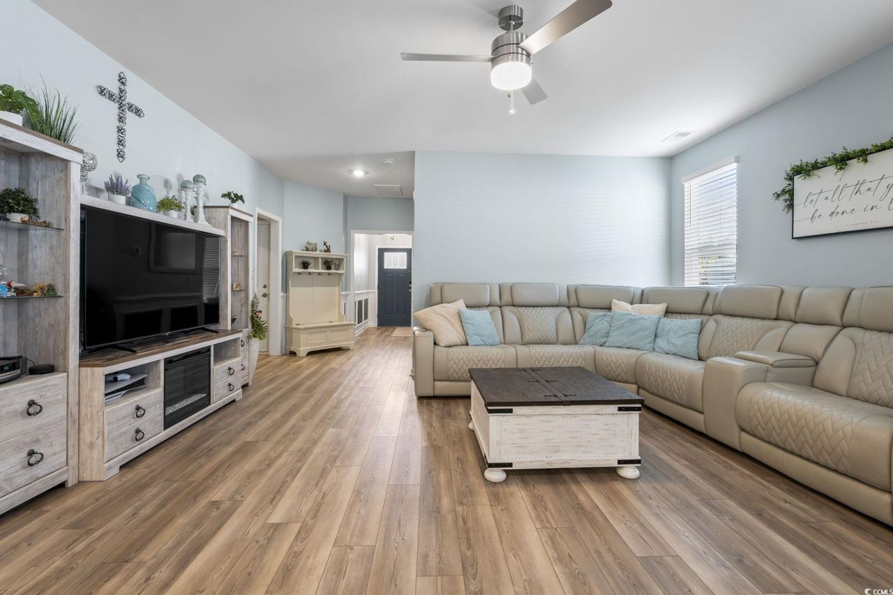 1052 Agostino Dr. Photo 5