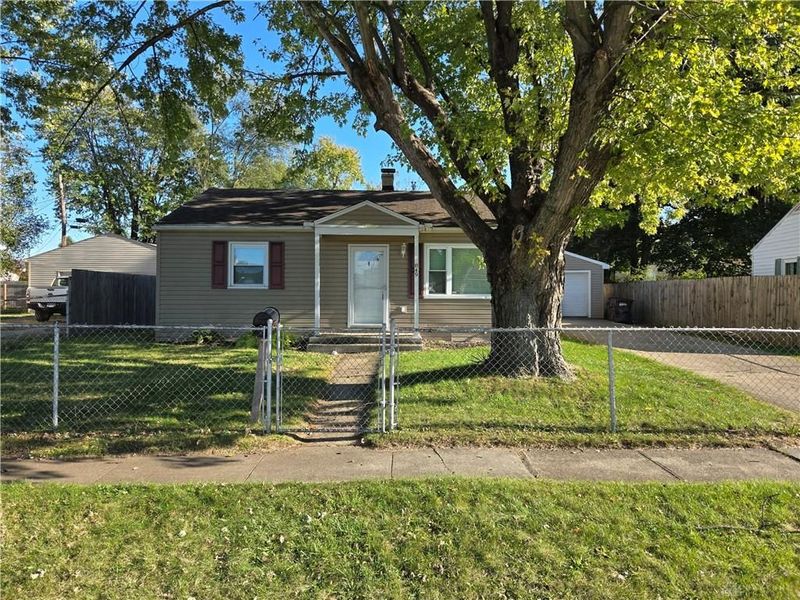 849 Flintridge Drive, Fairborn, OH 45324 Photo 1