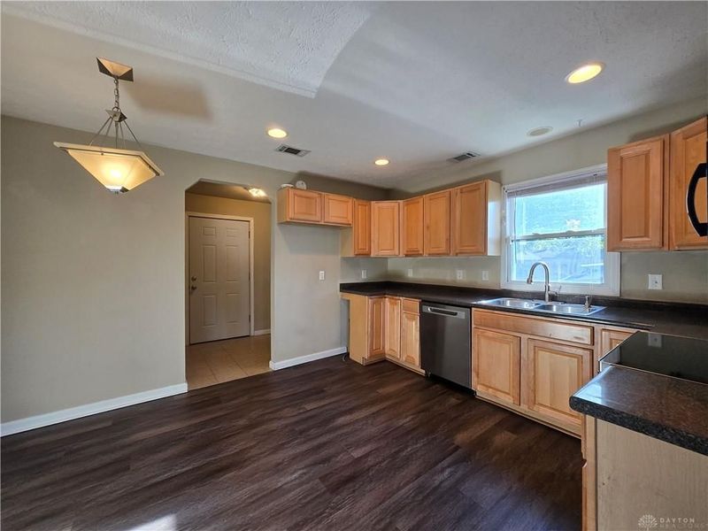 849 Flintridge Drive, Fairborn, OH 45324 Photo 6