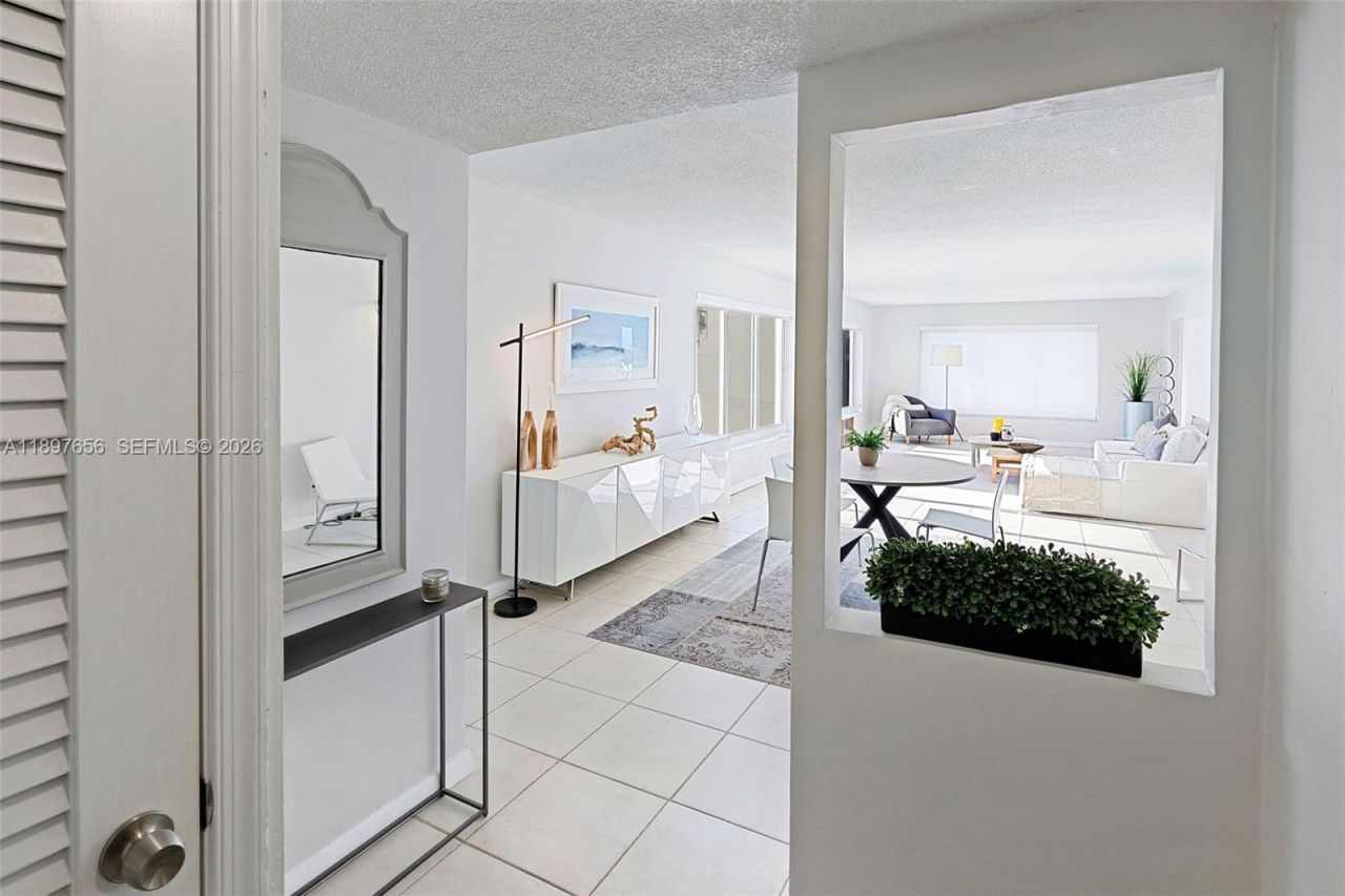 1151 N Fort Lauderdale Beach Blvd, Unit 6B, Fort Lauderdale, FL 33304 Photo