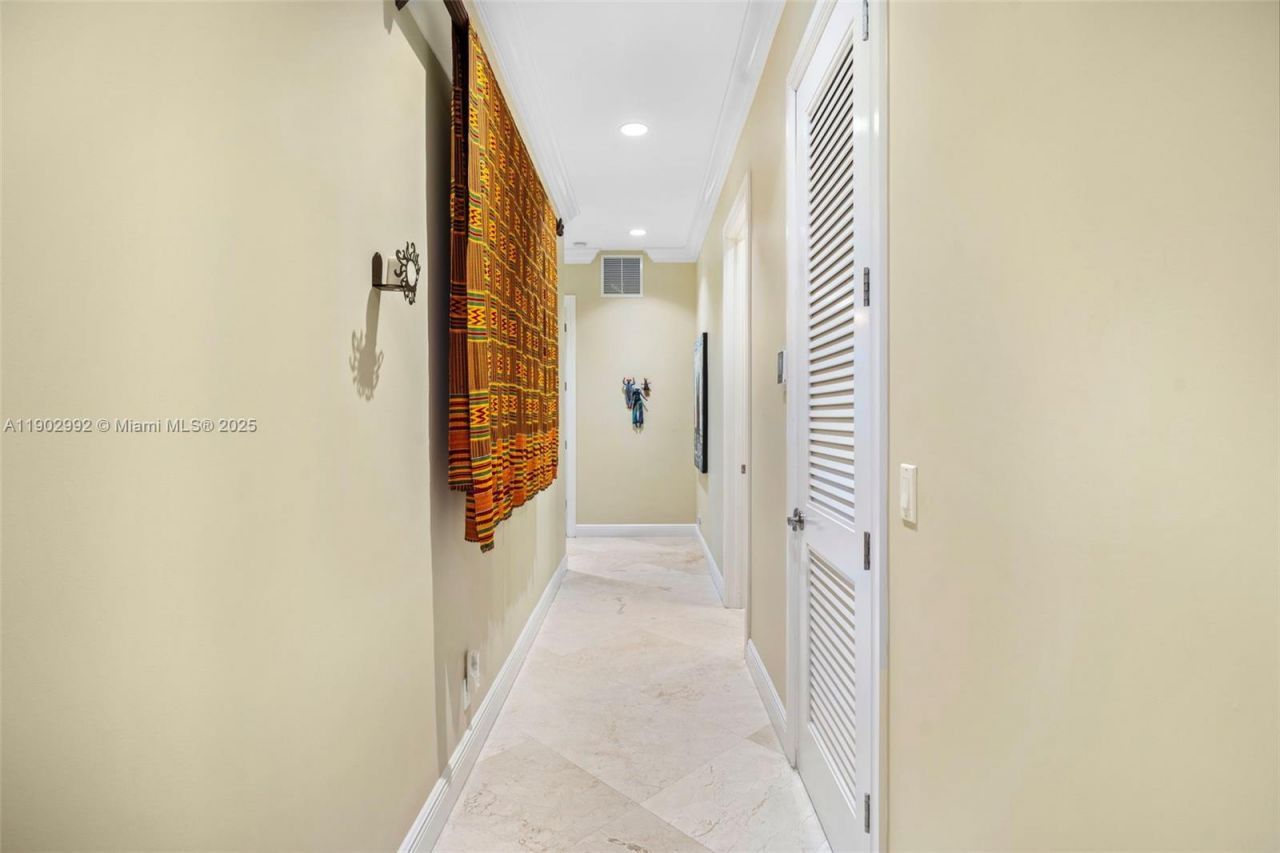 1115 SW 5th Pl, Fort Lauderdale, FL 33312 Photo