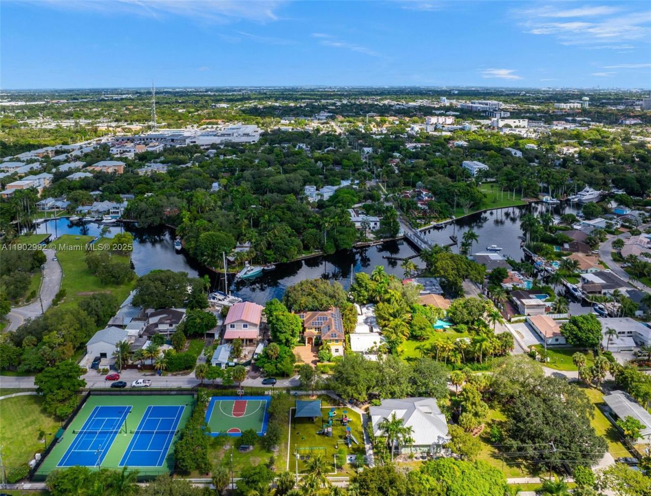 1115 SW 5th Pl, Fort Lauderdale, FL 33312 Photo