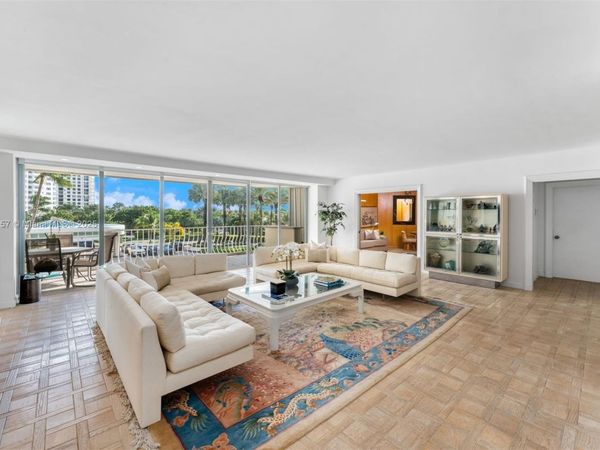 10155 Collins Ave, Unit 307, Bal Harbour, FL 33154