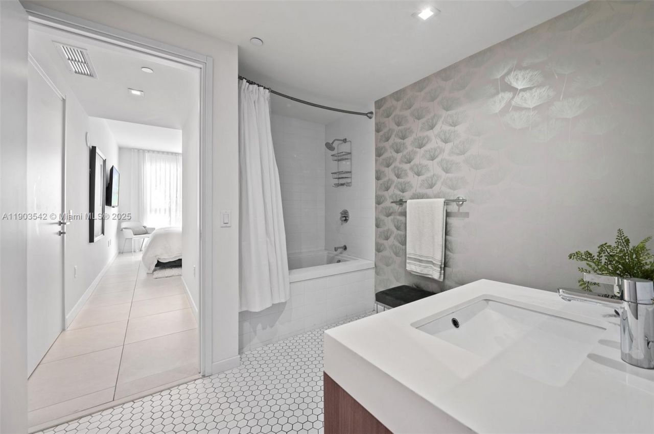401 N Birch Rd, Unit 505, Fort Lauderdale, FL 33304 Photo