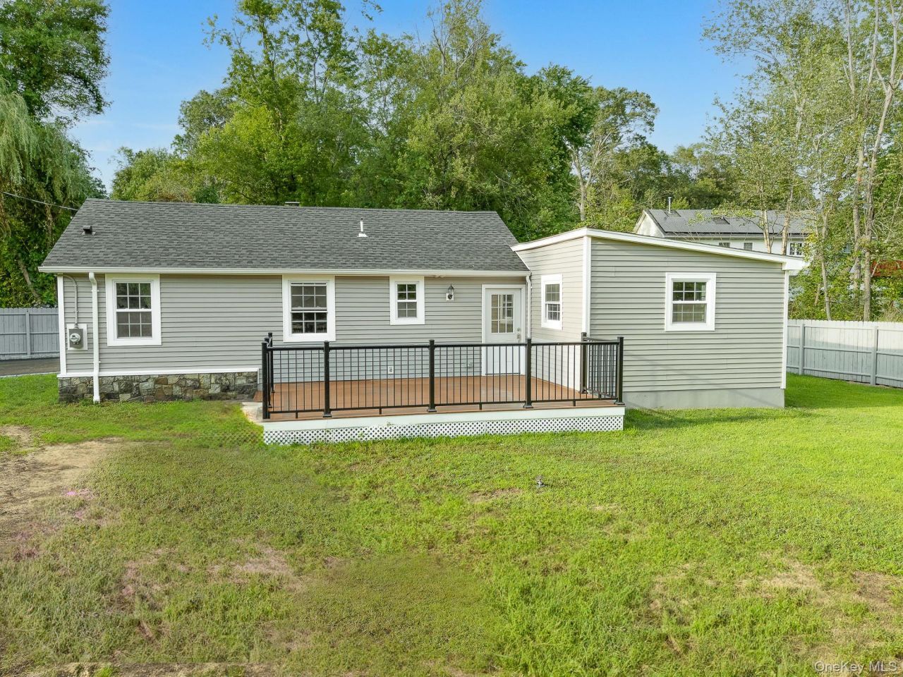 3167 Lincoln Drive, Mohegan Lake, NY 10547 Main Photo