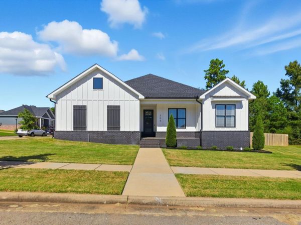 305 B Street, Bryant, AR 72022