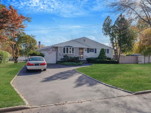 236 New York Avenue, Bay Shore, NY 11706