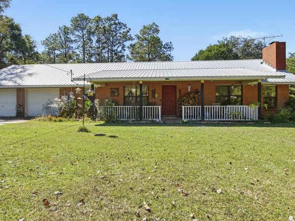 2826 Irene Street, Ponce De Leon, FL 32455