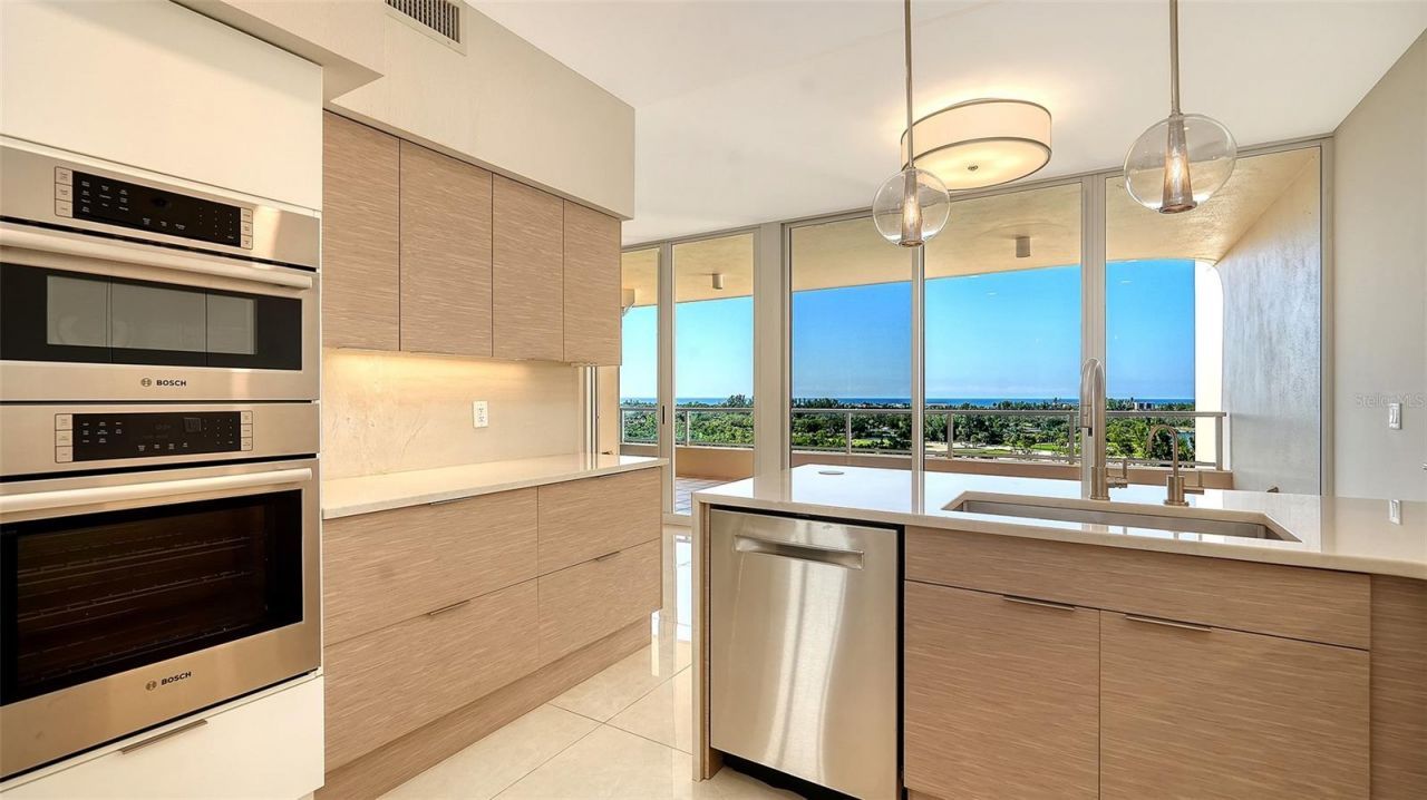 3040 Grand Bay Boulevard, Unit 283, Longboat Key, FL 34228 Photo