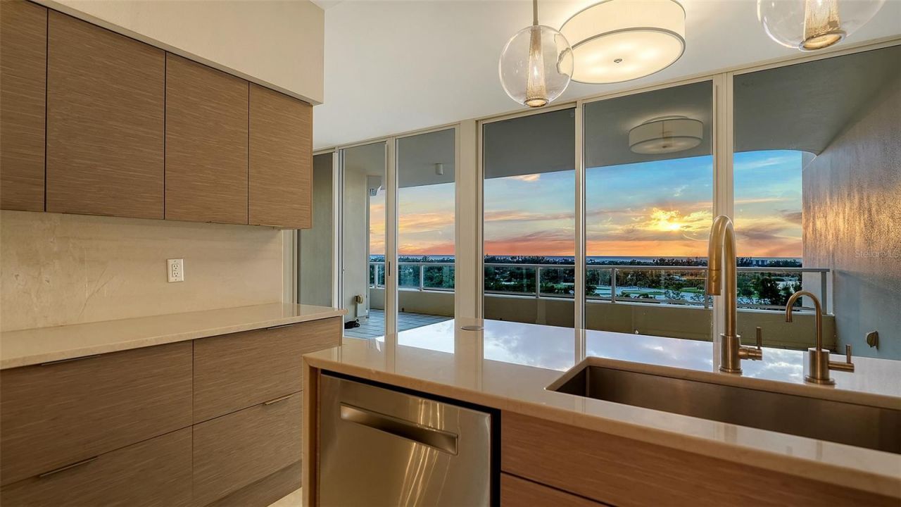 3040 Grand Bay Boulevard, Unit 283, Longboat Key, FL 34228 Photo