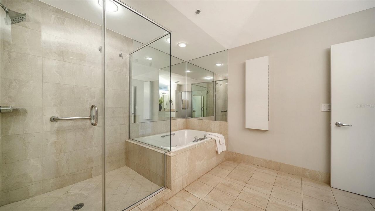 3040 Grand Bay Boulevard, Unit 283, Longboat Key, FL 34228 Photo