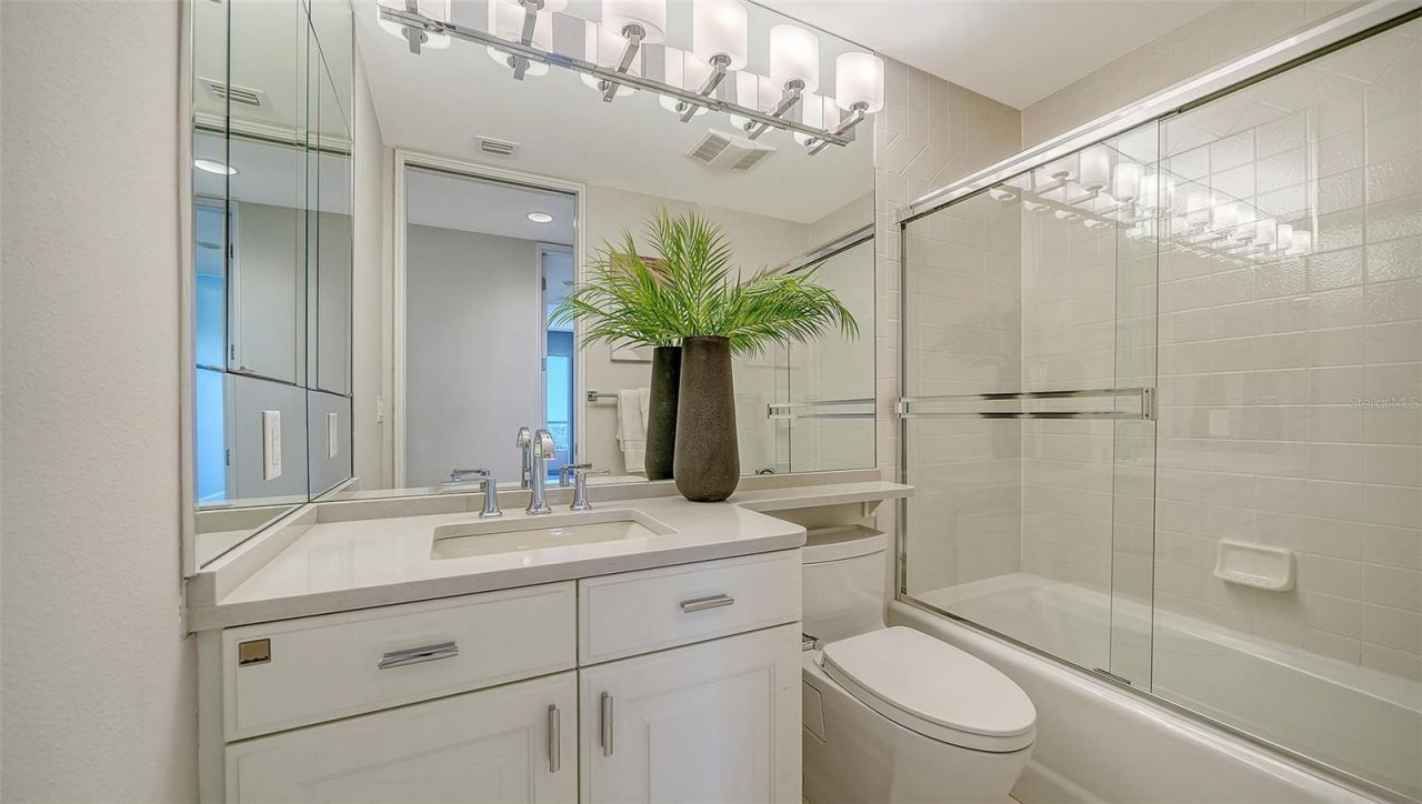 3040 Grand Bay Boulevard, Unit 283, Longboat Key, FL 34228 Photo