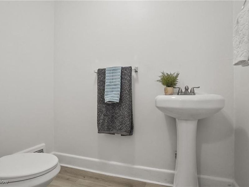 2226 26th Street SW, Akron, OH 44314 Photo 14