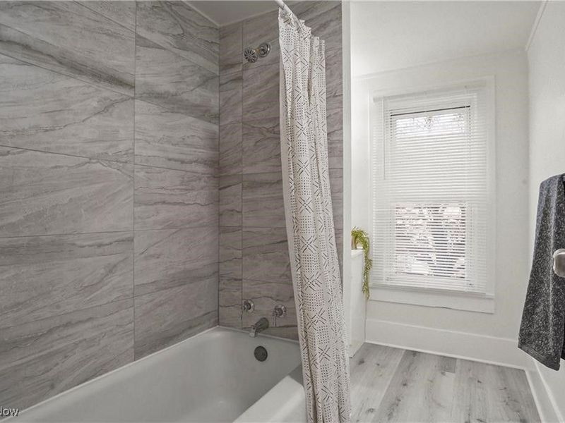 2226 26th Street SW, Akron, OH 44314 Photo 18