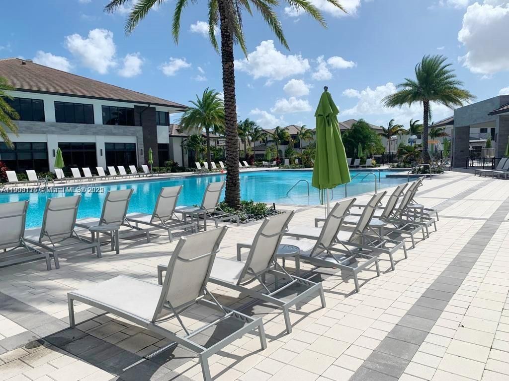 8265 NW 41 St, Unit C-110, Doral, FL 33166 Photo