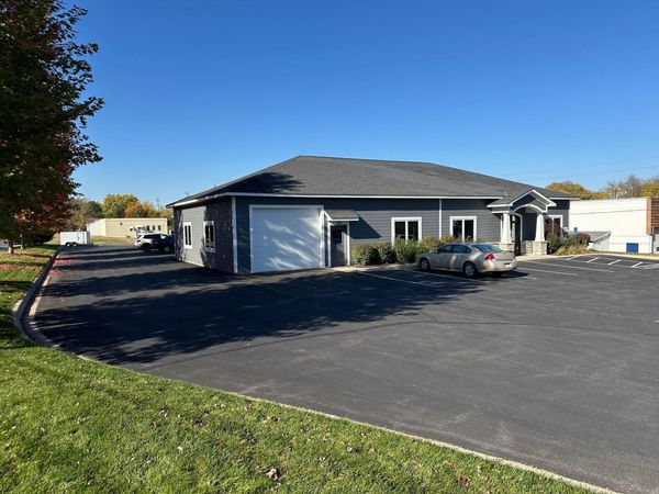 160 Market Street S, Shakopee, MN 55379