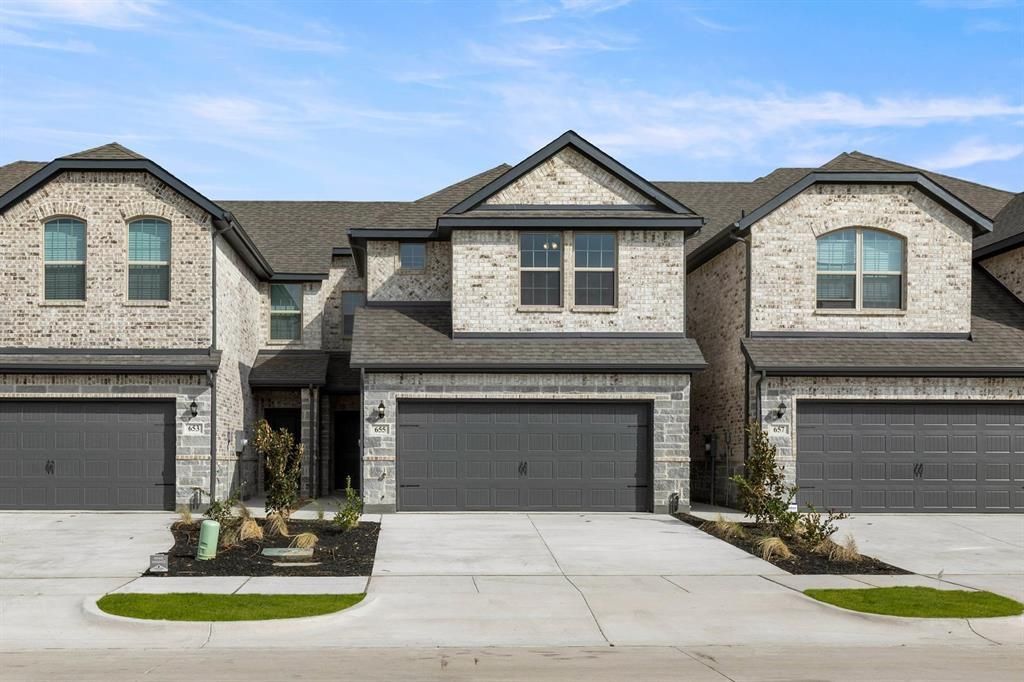 655 Sandiford Court, Mansfield, TX 76063 Main Photo