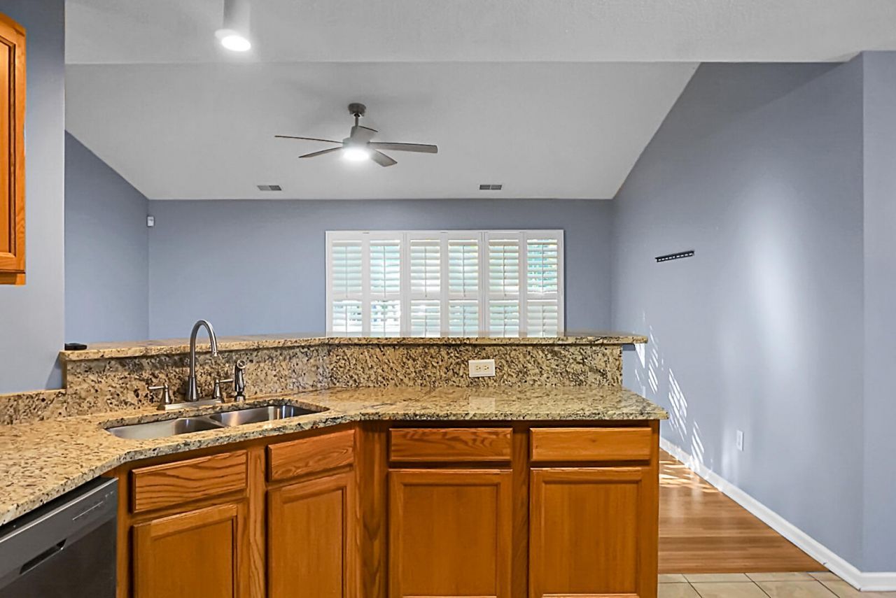 407 Ashburton Drive Photo 18