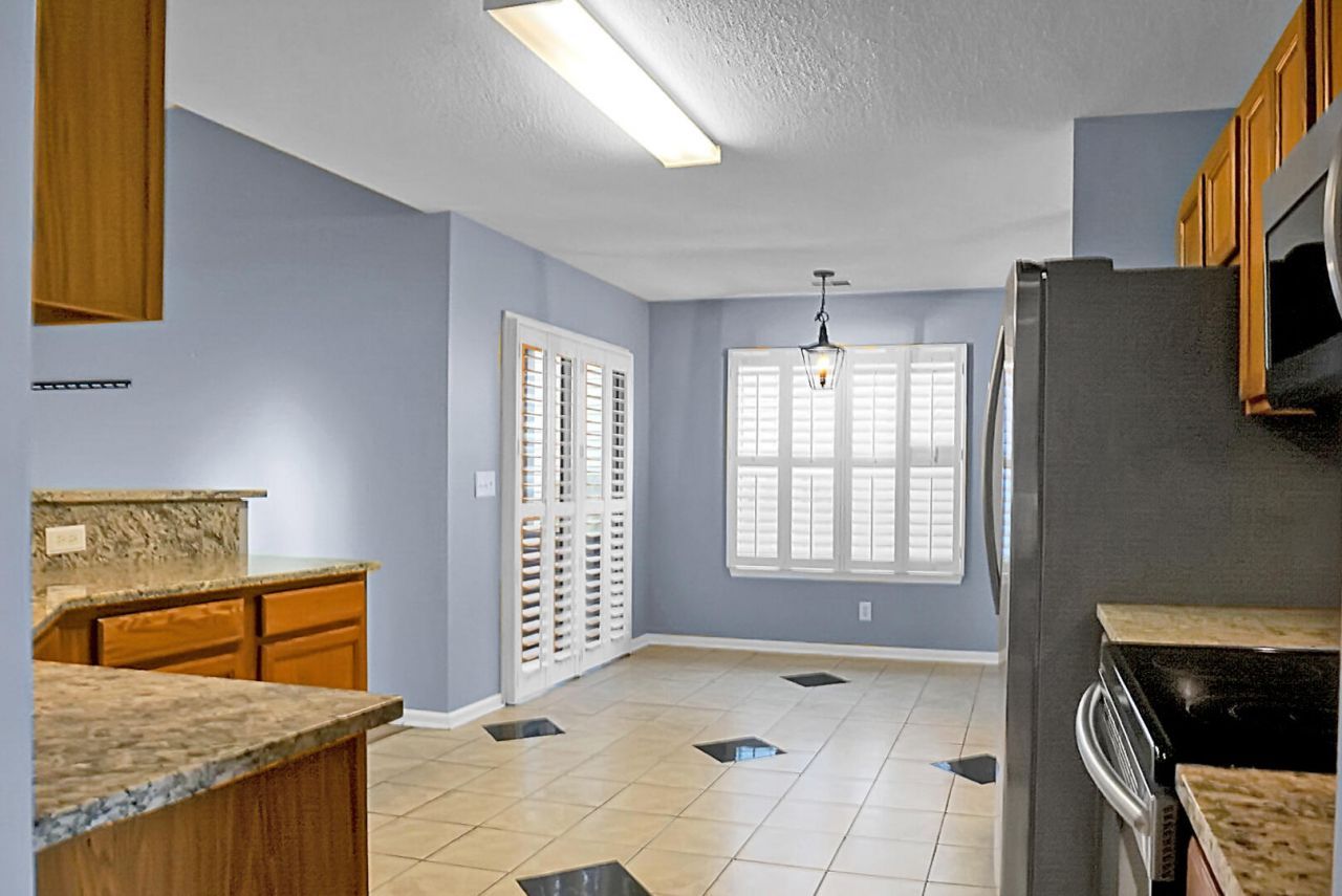 407 Ashburton Drive Photo 20