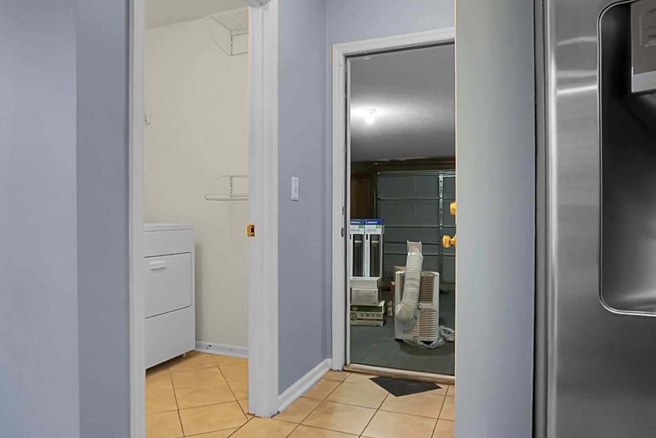 407 Ashburton Drive Photo 31