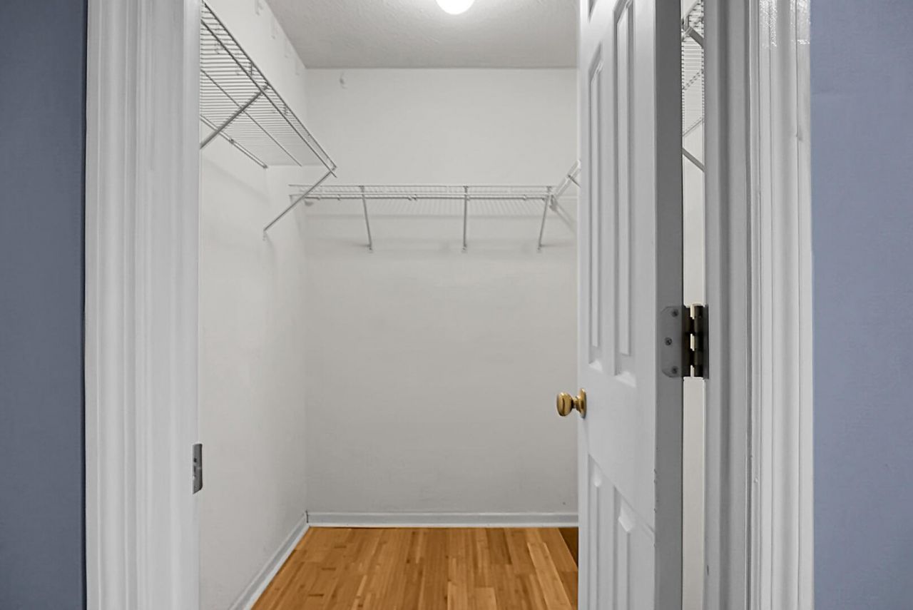 407 Ashburton Drive Photo 48