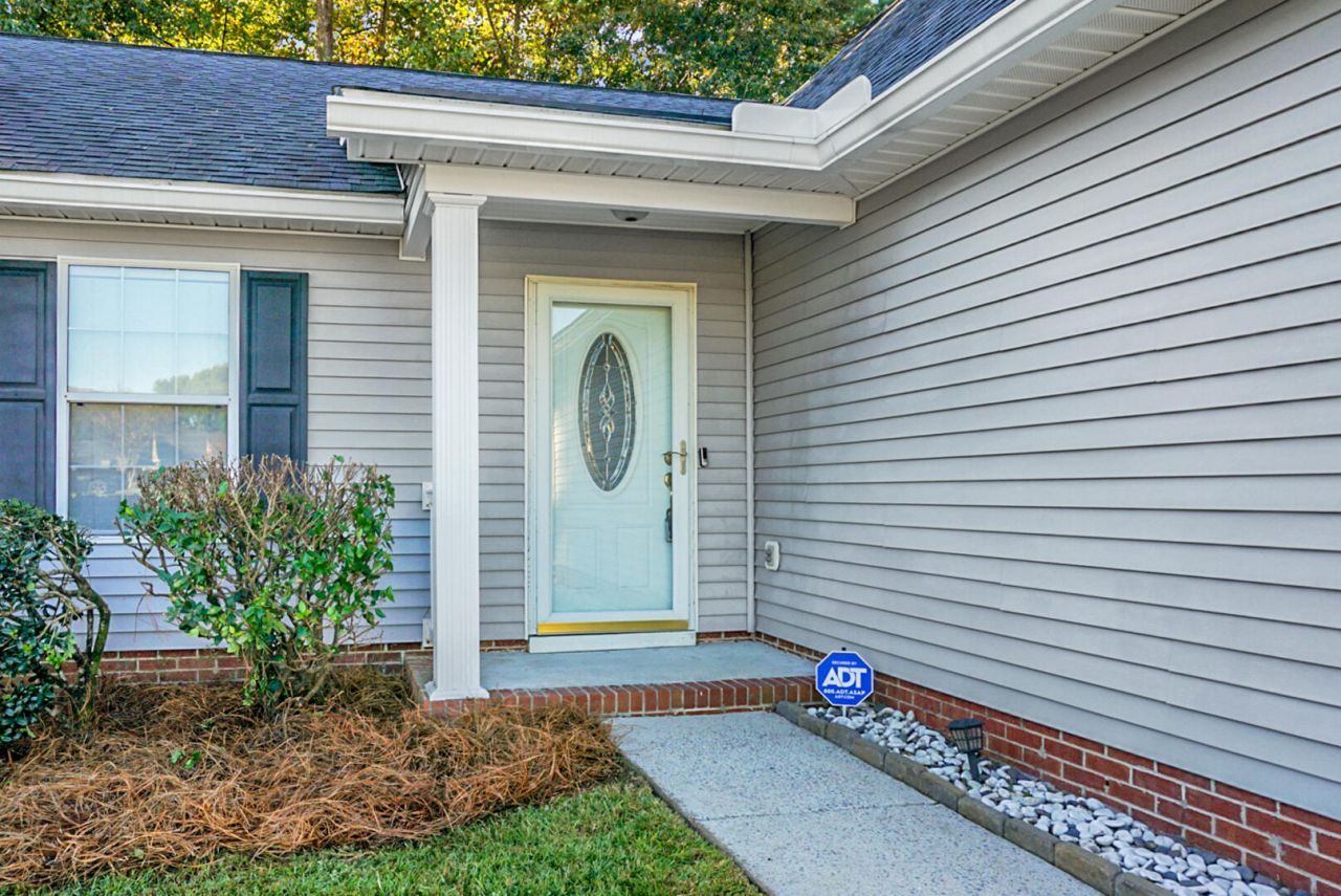 407 Ashburton Drive Photo 5