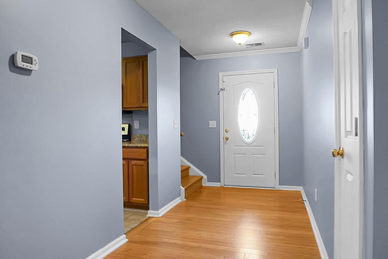 407 Ashburton Drive Photo 7