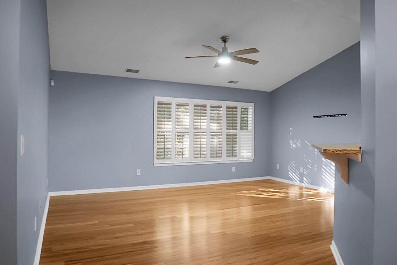 407 Ashburton Drive Photo 8