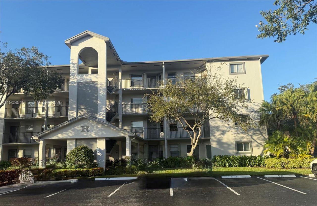 12501 SW 14th St, Unit 314R, Pembroke Pines, FL 33027 Photo