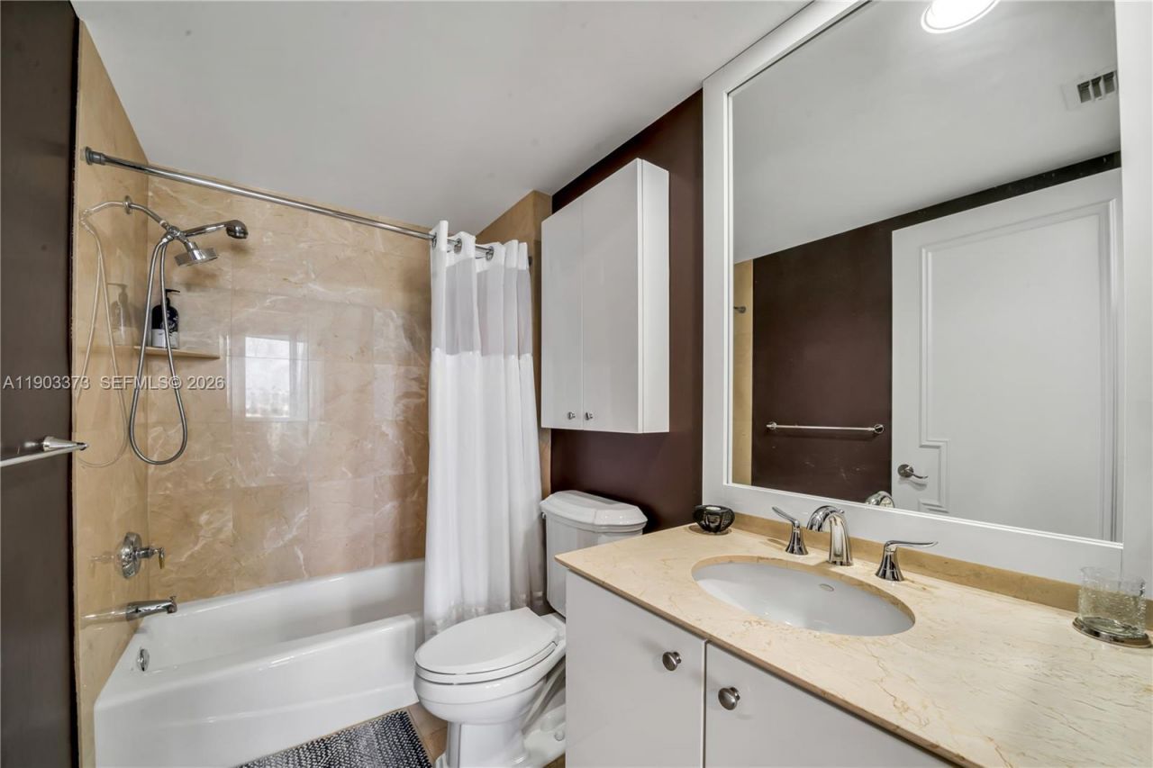 19333 Collins Ave, Unit 1903, Sunny Isles Beach, FL 33160 Photo