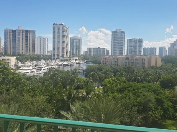 19900 E Country Club Dr, Unit 607, Aventura, FL 33180