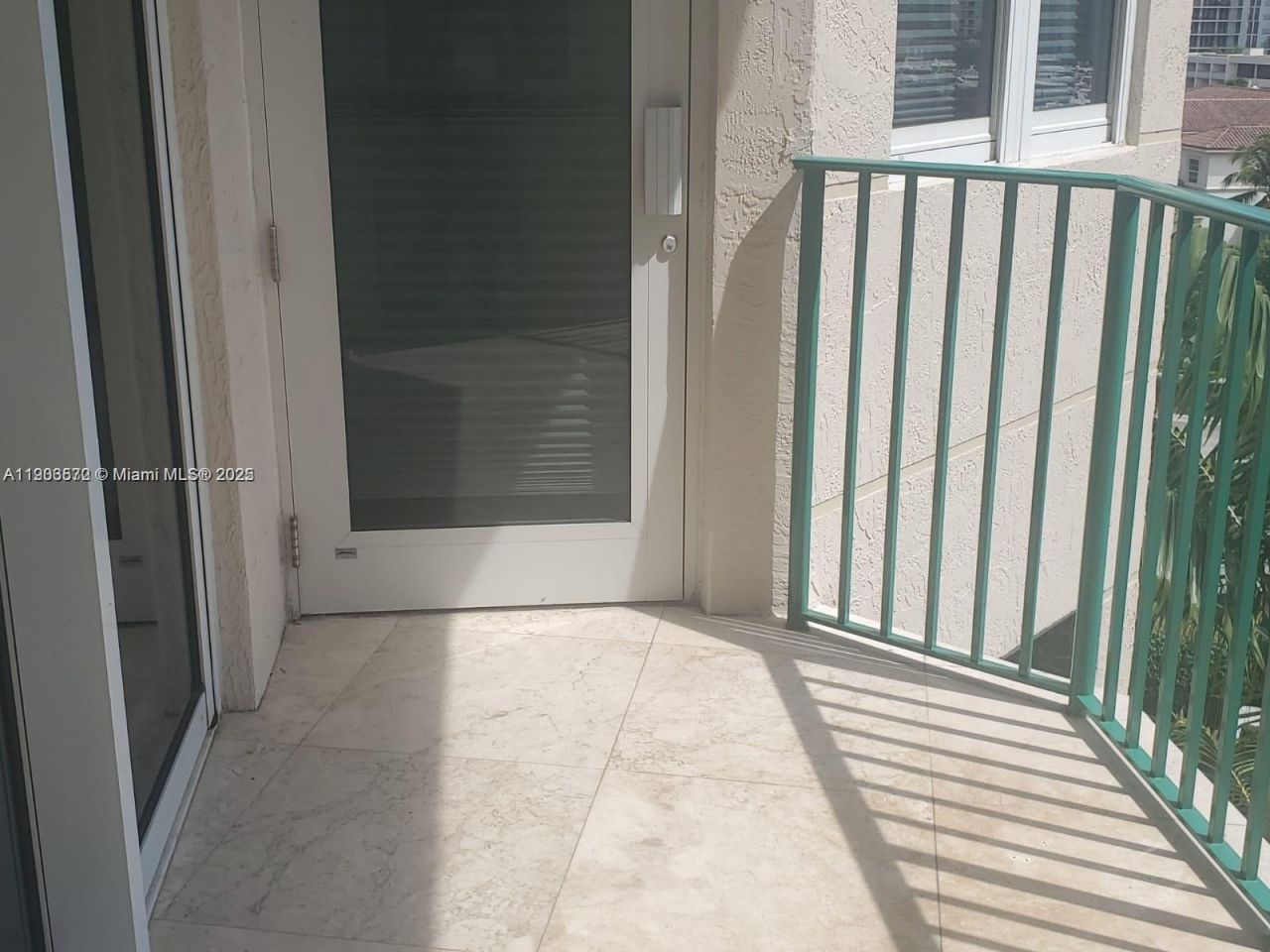 19900 E Country Club Dr, Unit 607, Aventura, FL 33180 Photo
