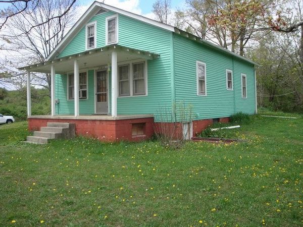 10833 W Midland Trl, Crawley, WV 24931