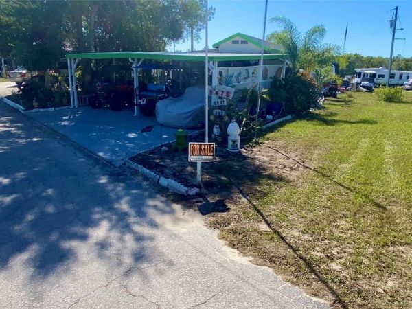 9475 GRAY FOX DRIVE, WEEKI WACHEE, FL 34613