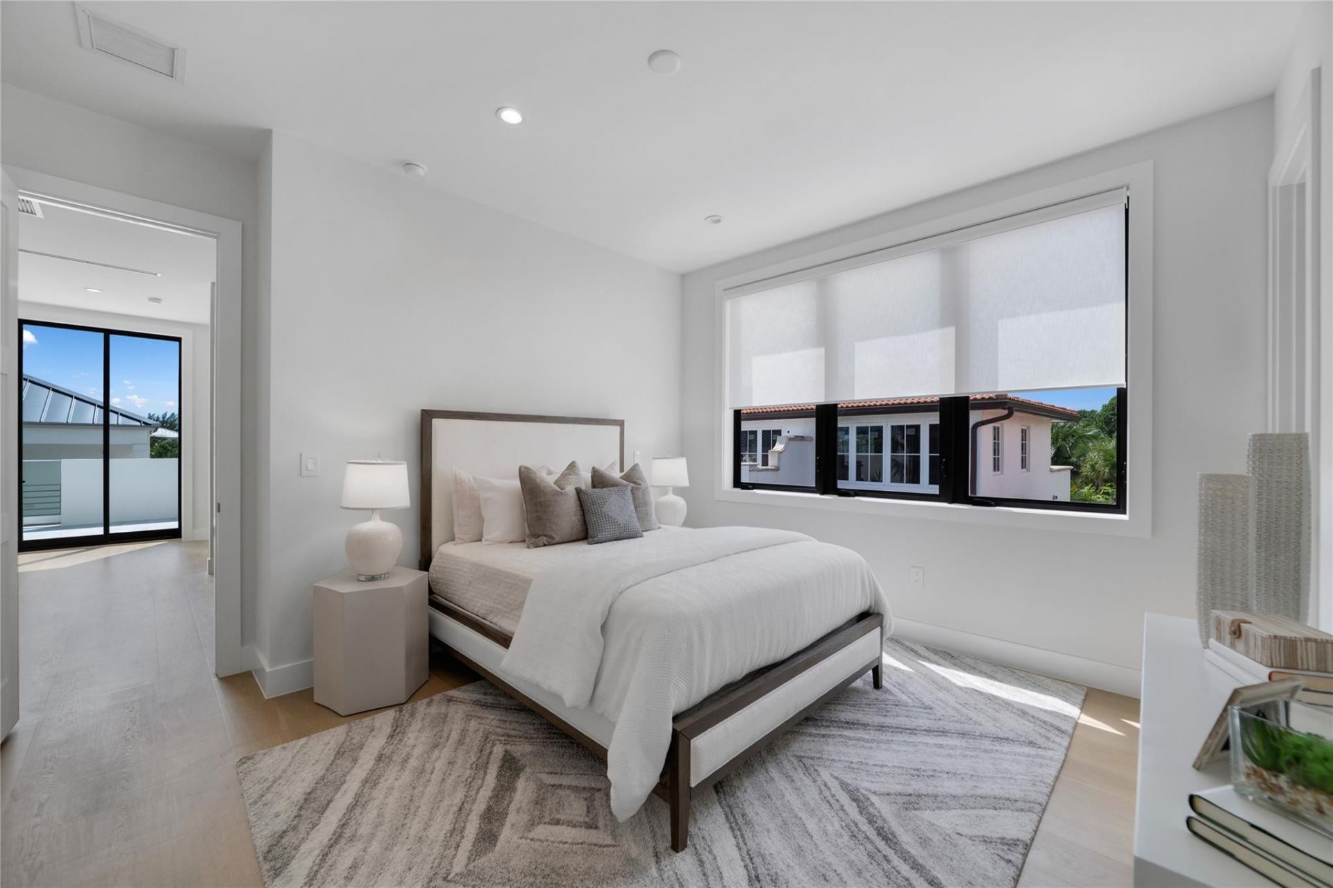 1813 N Fort Lauderdale Beach Boulevard, Fort Lauderdale, FL 33305 Photo