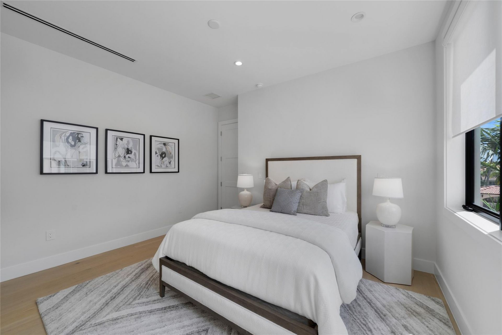 1813 N Fort Lauderdale Beach Boulevard, Fort Lauderdale, FL 33305 Photo