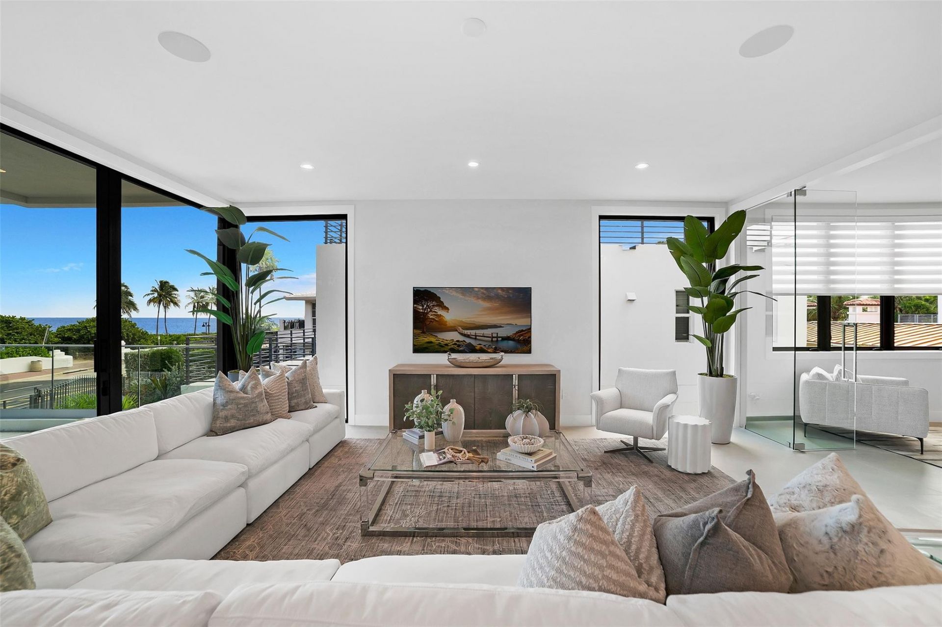 1813 N Fort Lauderdale Beach Boulevard, Fort Lauderdale, FL 33305 Photo