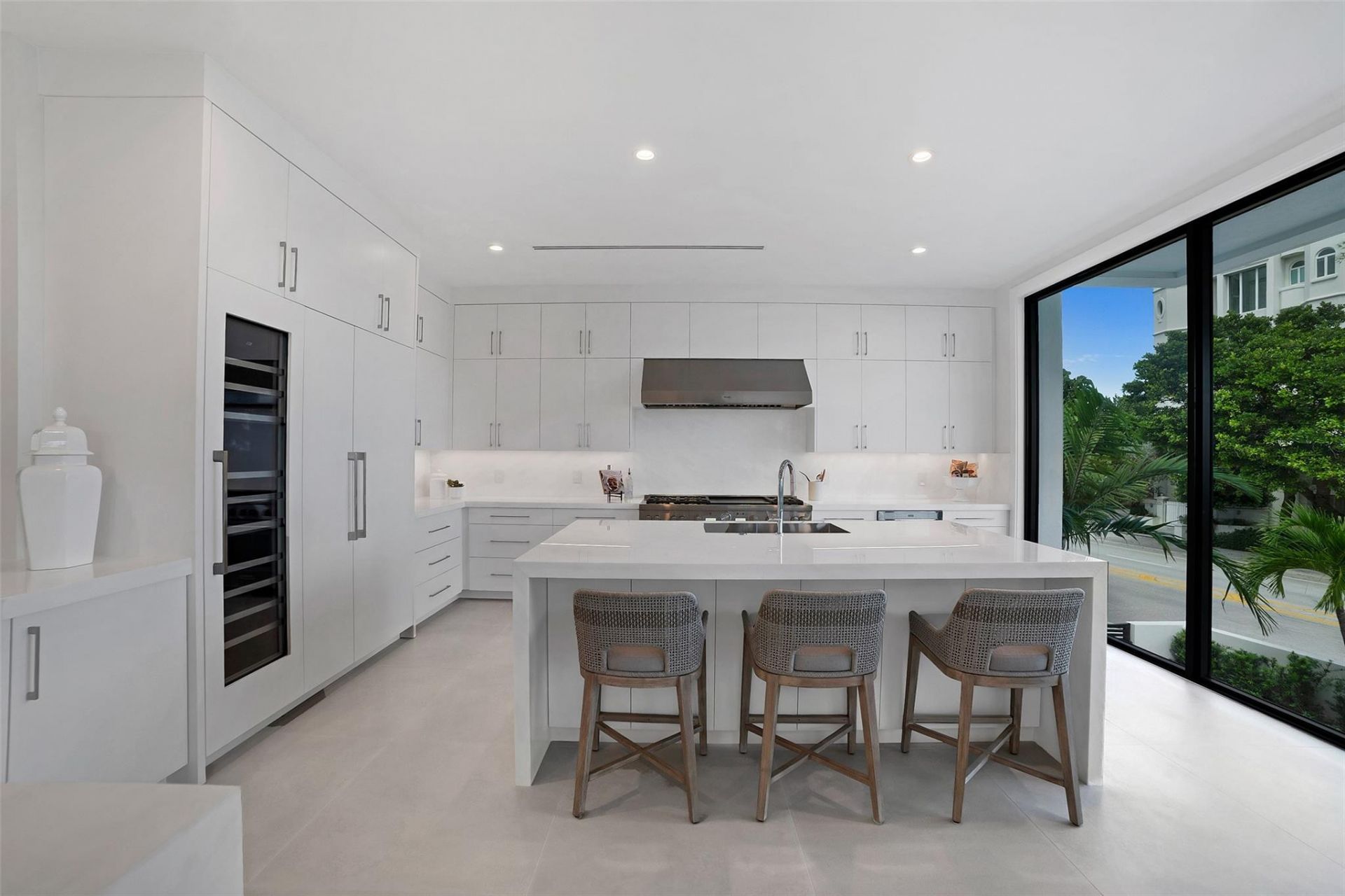 1813 N Fort Lauderdale Beach Boulevard, Fort Lauderdale, FL 33305 Photo