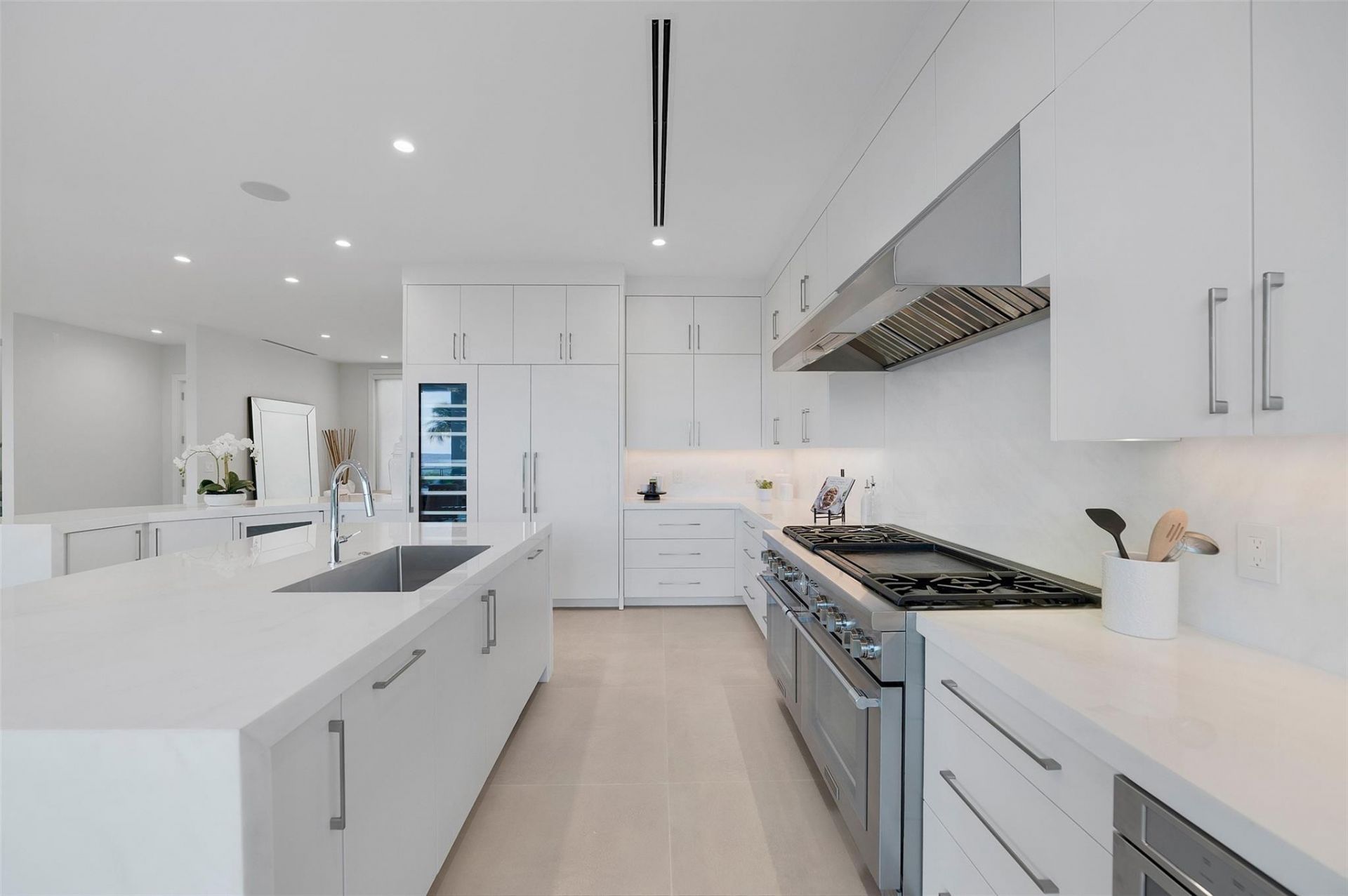 1813 N Fort Lauderdale Beach Boulevard, Fort Lauderdale, FL 33305 Photo