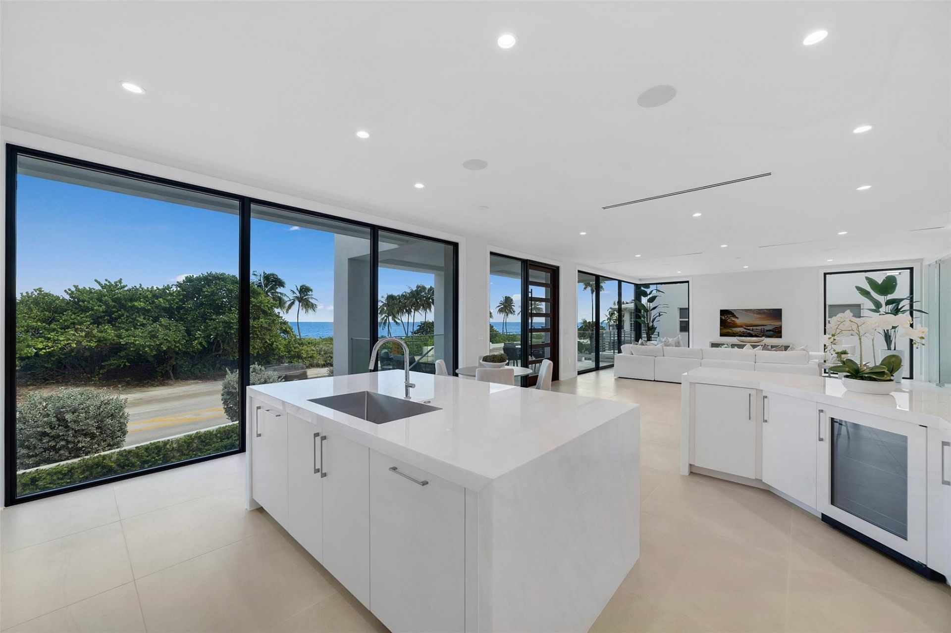 1813 N Fort Lauderdale Beach Boulevard, Fort Lauderdale, FL 33305 Photo