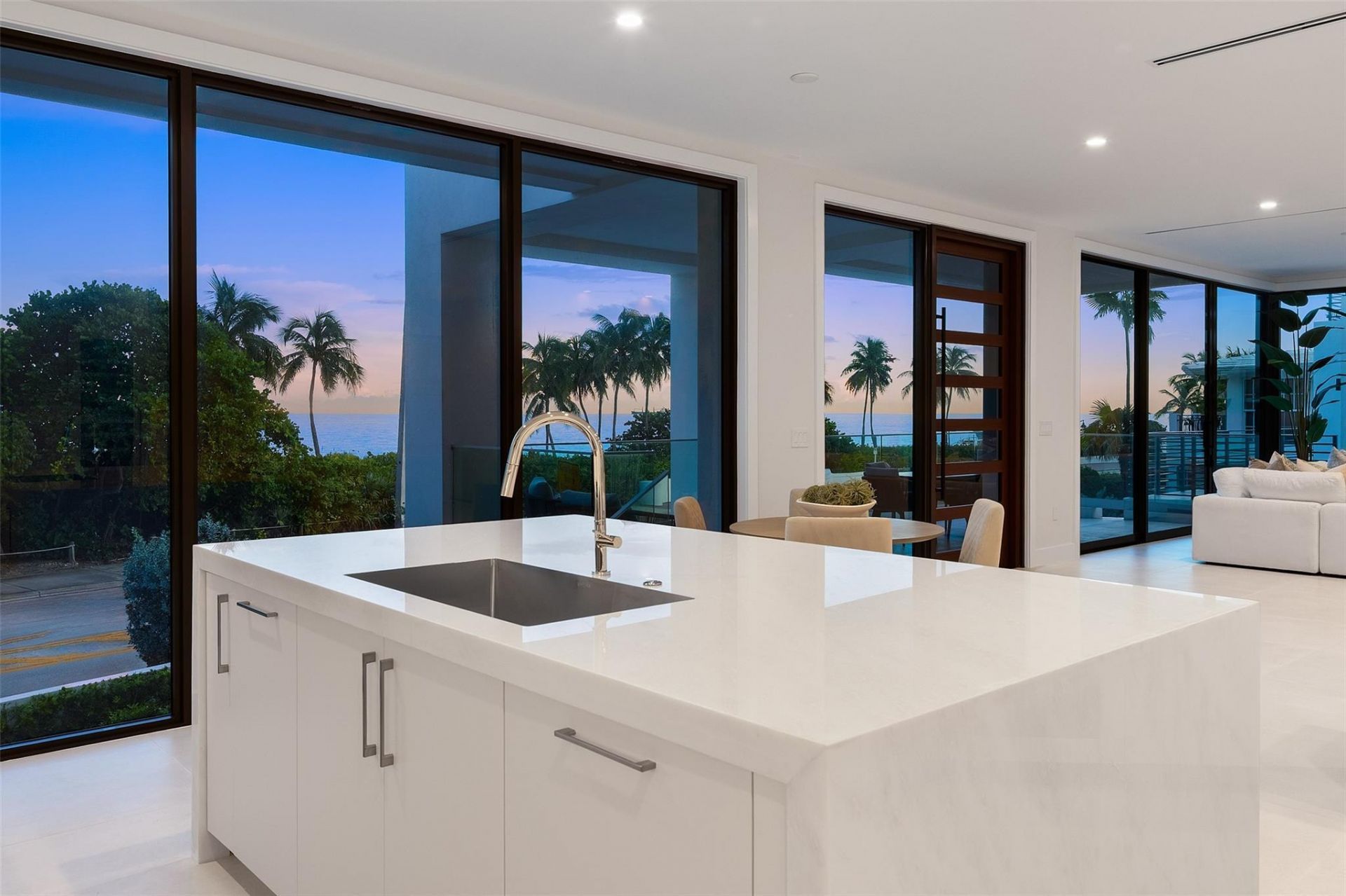 1813 N Fort Lauderdale Beach Boulevard, Fort Lauderdale, FL 33305 Photo