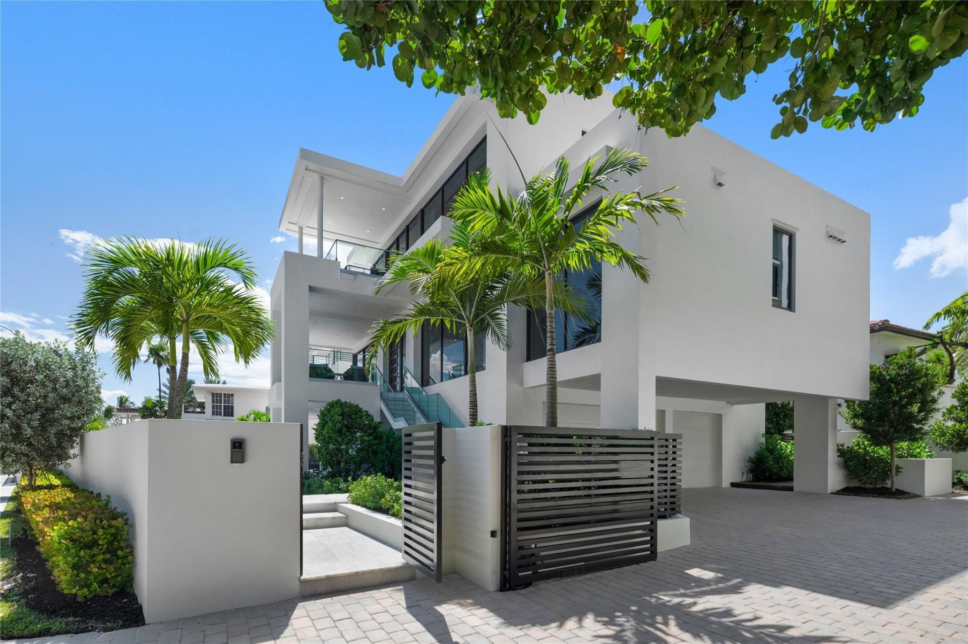 1813 N Fort Lauderdale Beach Boulevard, Fort Lauderdale, FL 33305 Photo