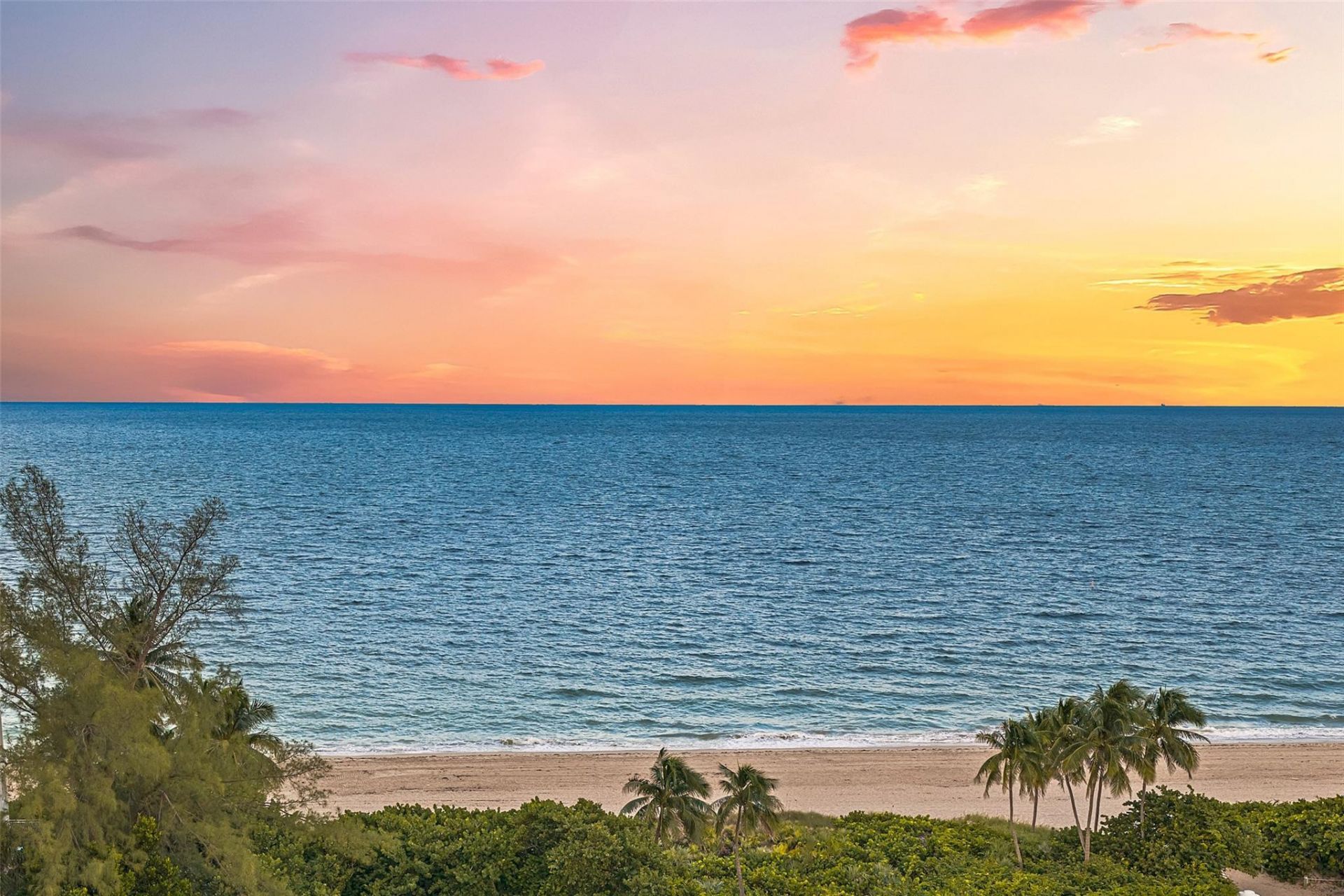 1813 N Fort Lauderdale Beach Boulevard, Fort Lauderdale, FL 33305 Photo