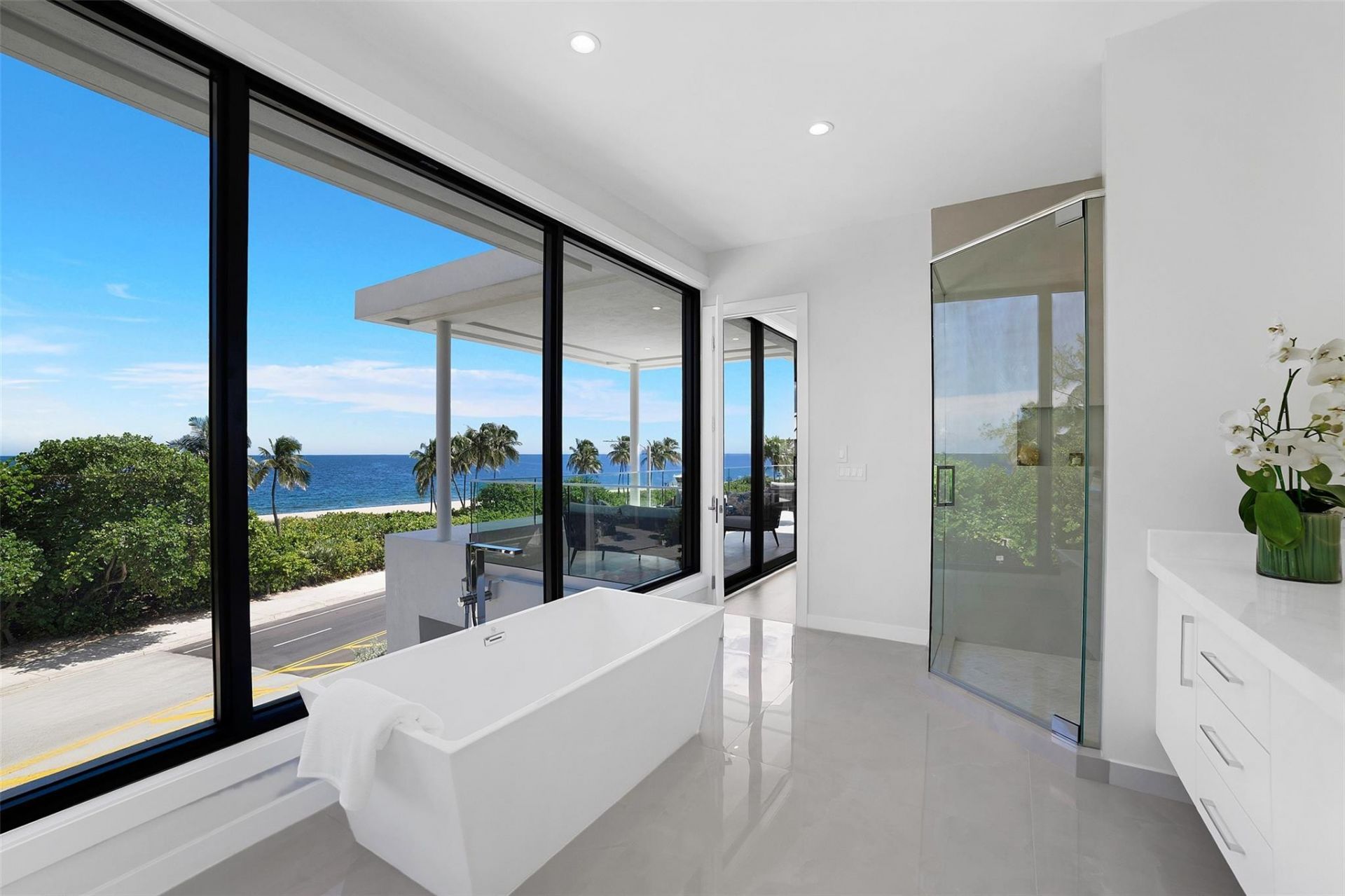 1813 N Fort Lauderdale Beach Boulevard, Fort Lauderdale, FL 33305 Photo