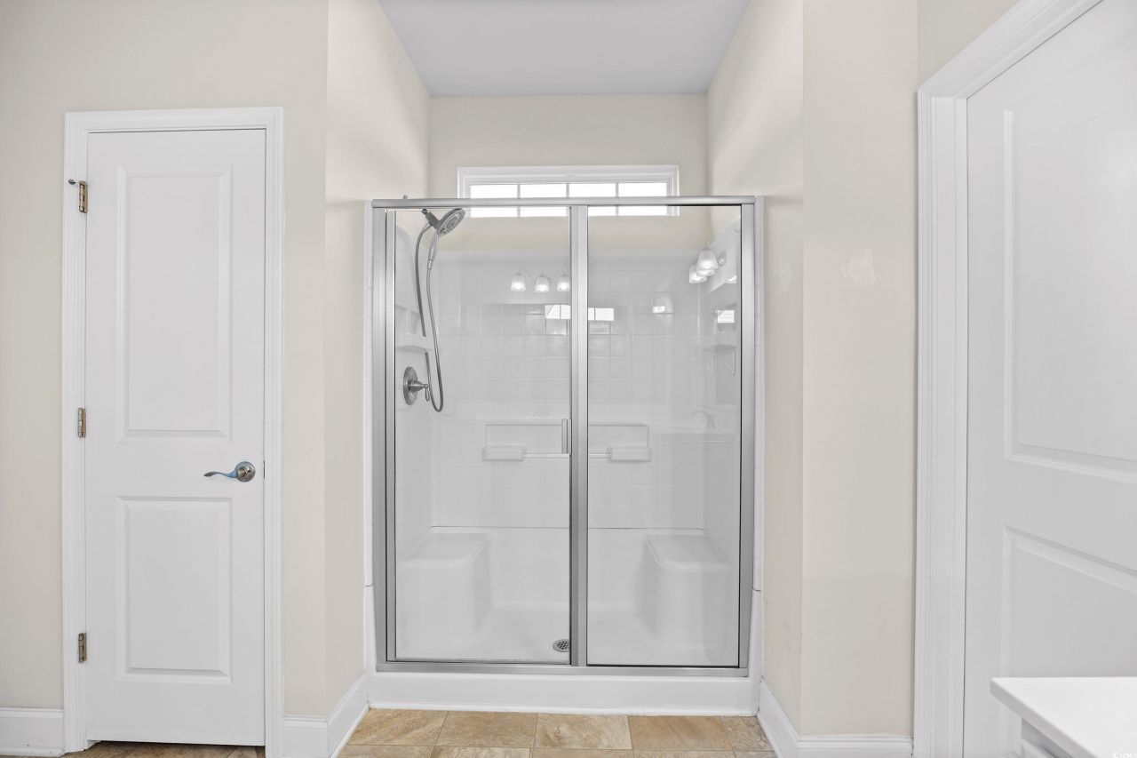 864 Callant Dr. Photo 12