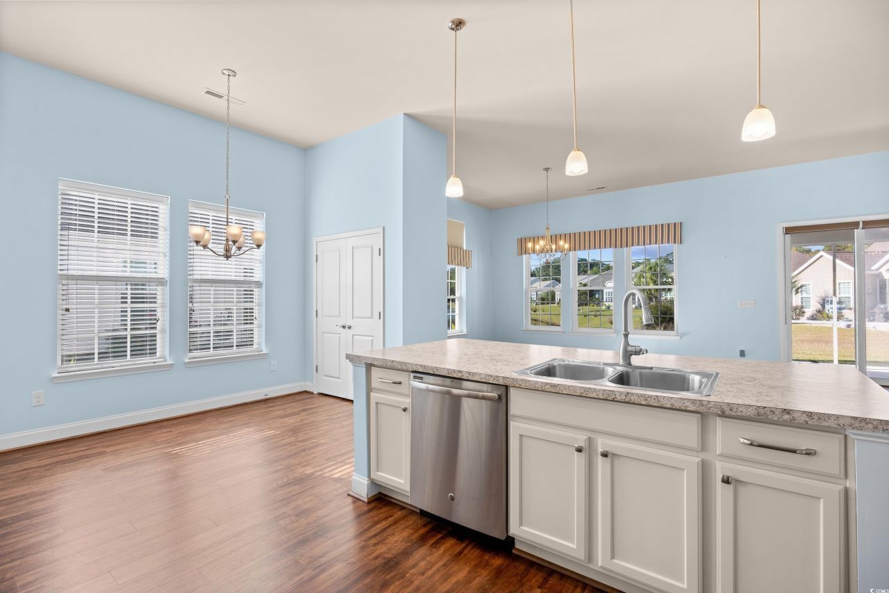 864 Callant Dr. Photo 32