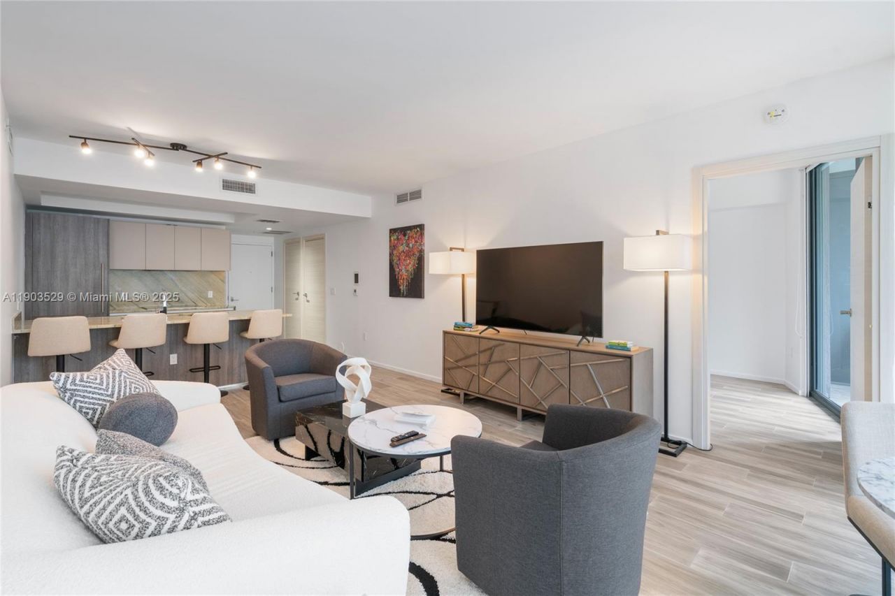 801 S Miami Ave, Unit 1002, Miami, FL 33130 Photo