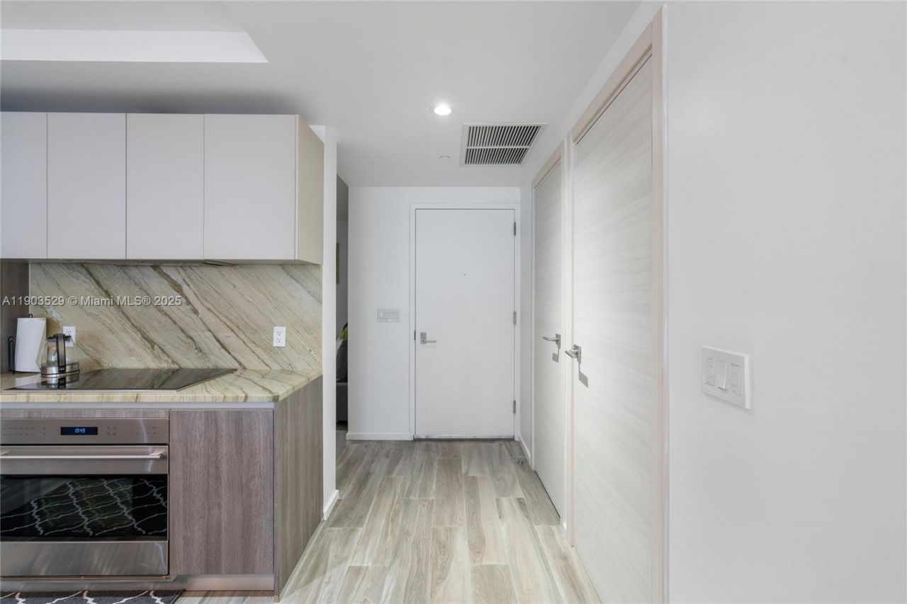 801 S Miami Ave, Unit 1002, Miami, FL 33130 Photo